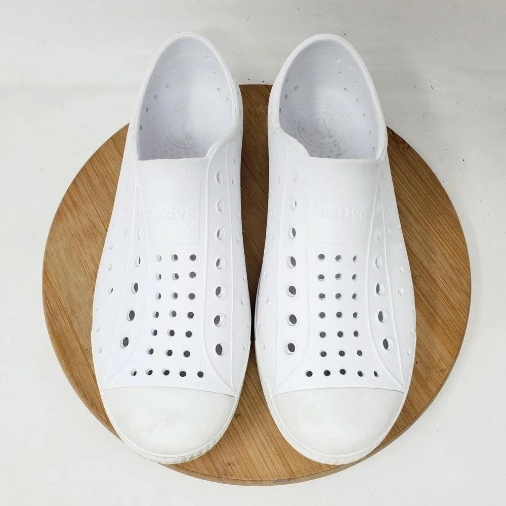 Native Jefferson Shoes Big Kids 3 Girls Boys White Slip On Sandal Play School J3